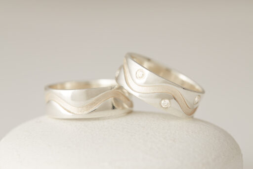 8 Stone Inset Silver Wave & Plain Silver Wave